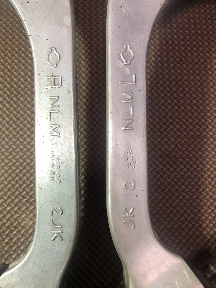 V36 スカイライン 純正 アッパーアーム 左右 4ドア セダン Y51 Y50