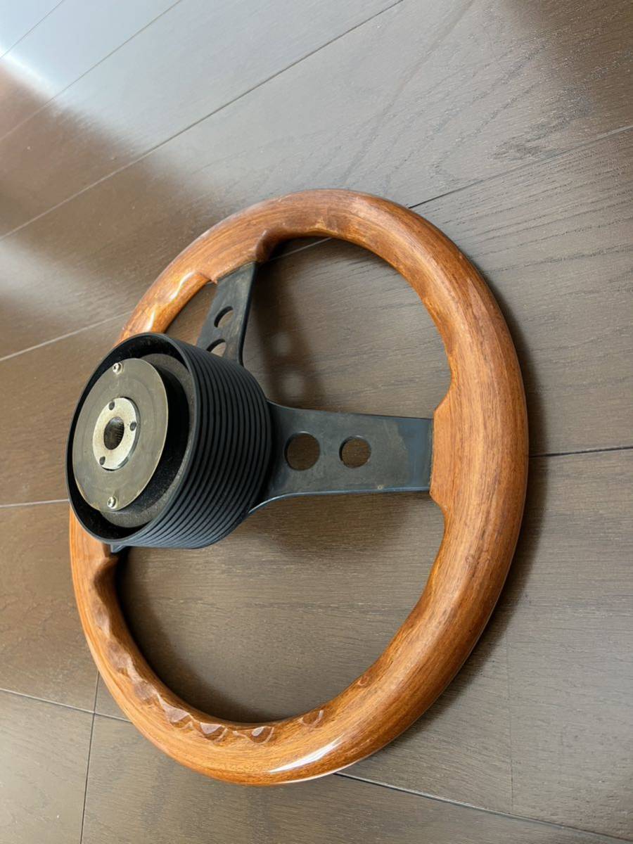 OBA ウッドステアリング MADE IN ITALY MOMOホーンボタン付き 車 OBA