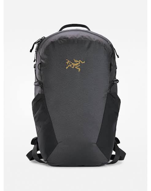 新品未開封 ARC''TERYX Mantis 16 Black×Gold アークテリクス