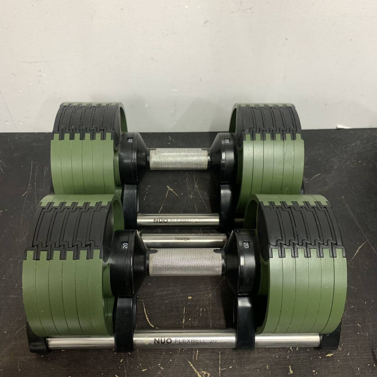 GG146 NUO FLEXBELL 20 20Kg×2 可変式ダンベル ペア FDAR