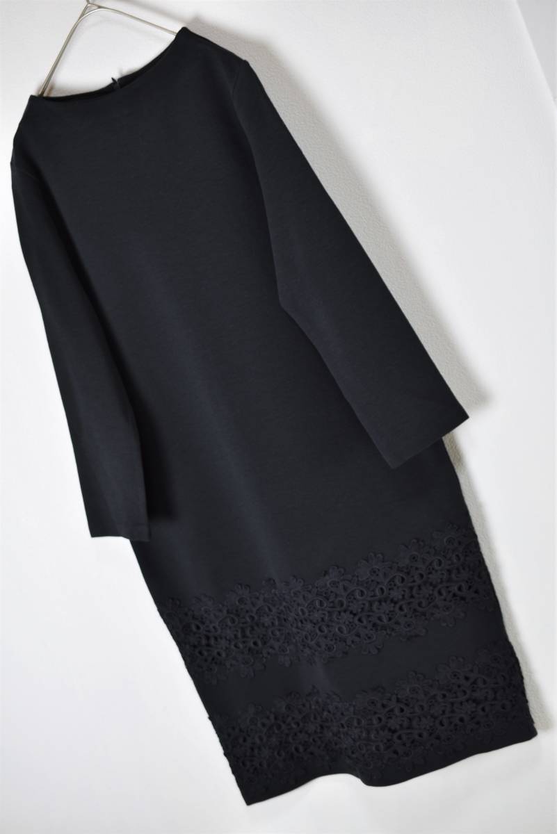 DoCLASSE ドゥクラッセ レース付きウール混ニットワンピース サイズ11 紺色 未使用品
