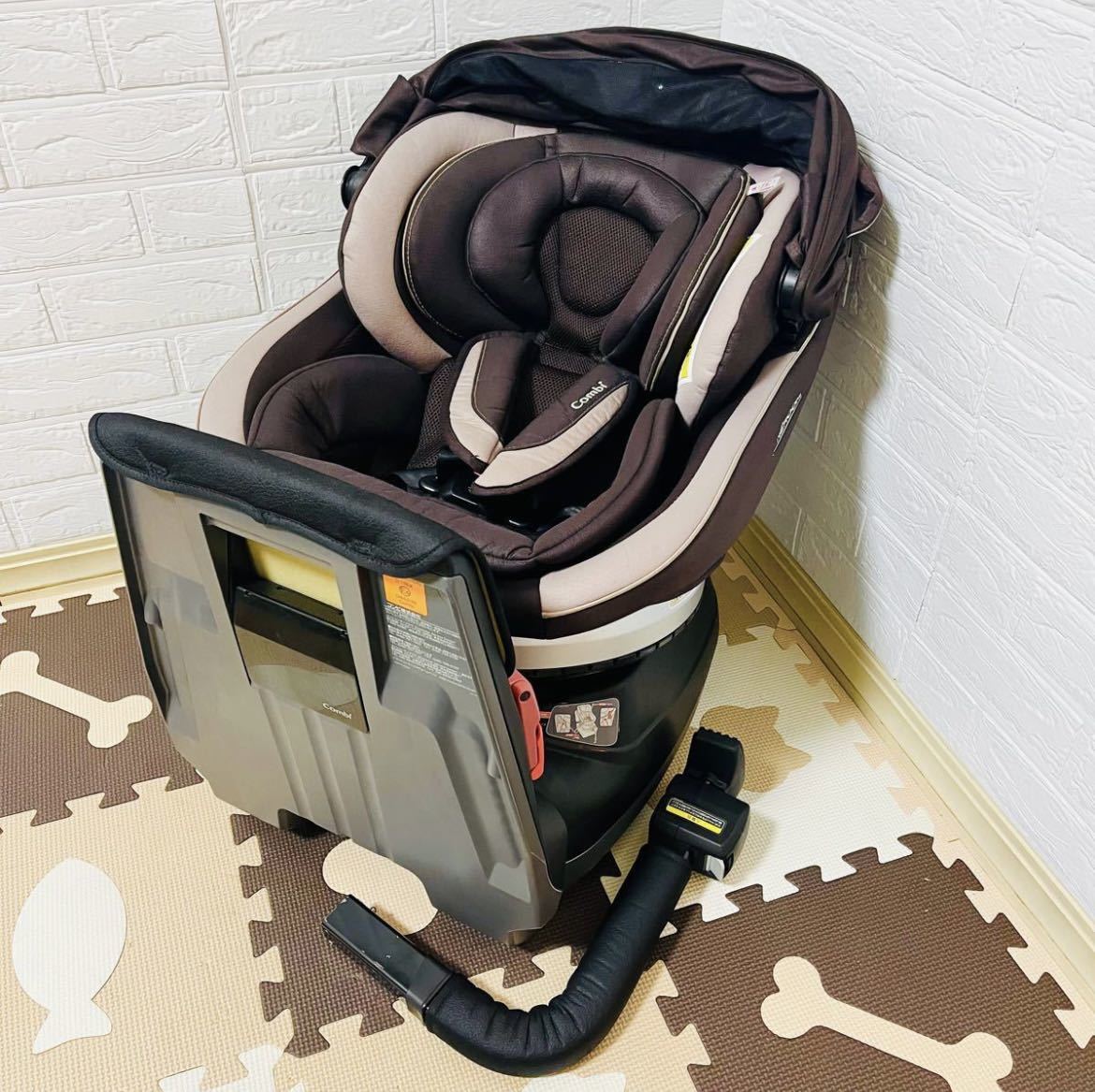 チャイルドシート Combi ネルームエッグショック 極美品】Combi WL