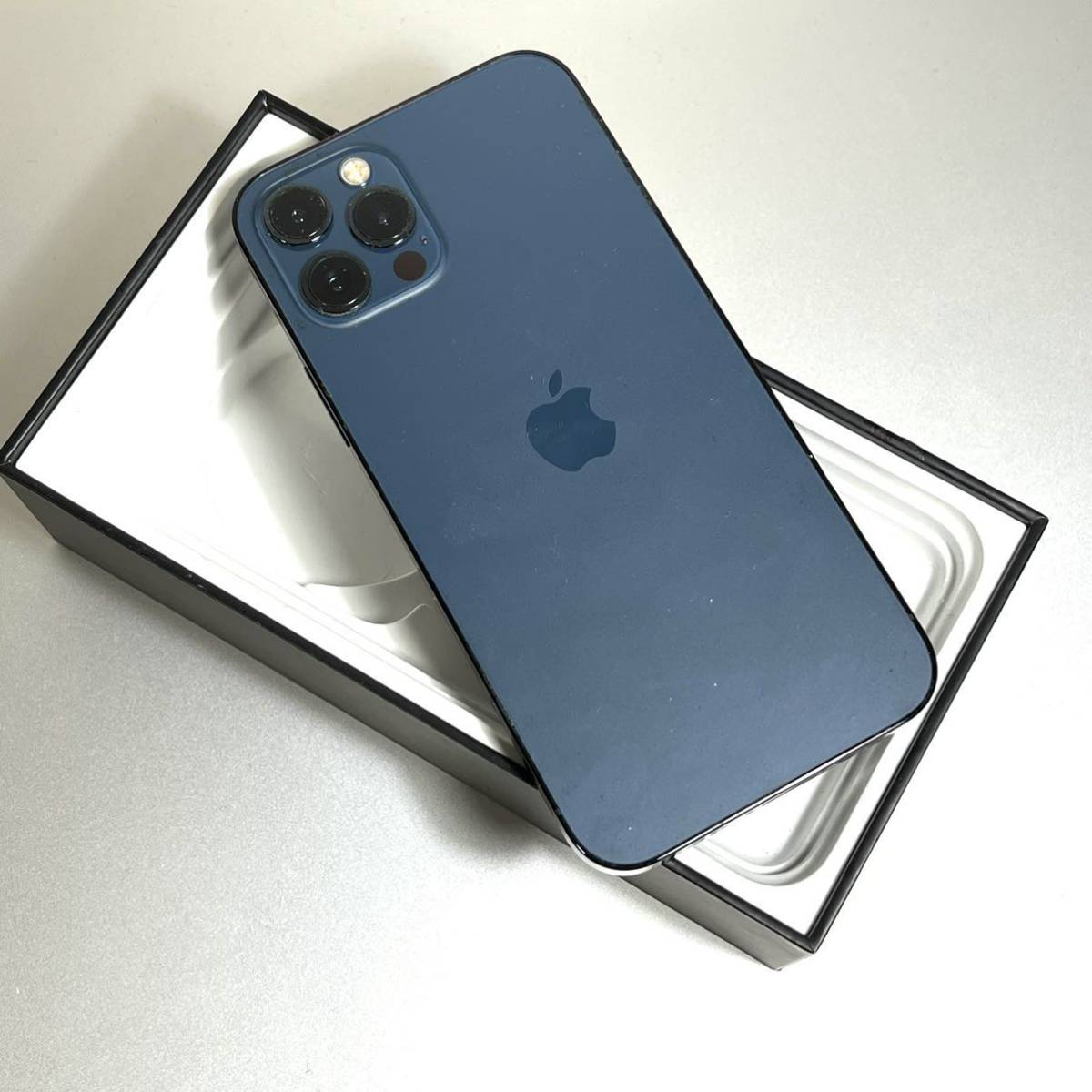 一括購入【訳あり】Apple｜iPhone 12 Pro 128gb｜ SIMフリー版｜ブルー