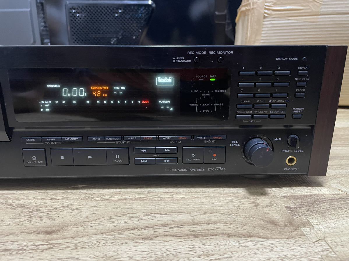 SONY DATデッキ　動作品！　DTC-77ES SONY DTC-77ES DAT Deck Digital Audio Tape Player 4 Head Recorder