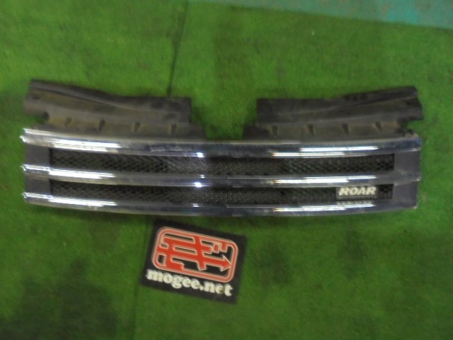 9EJ4566NA4) 三菱 デリカD5 CV5W 純正ROARフロントグリル
