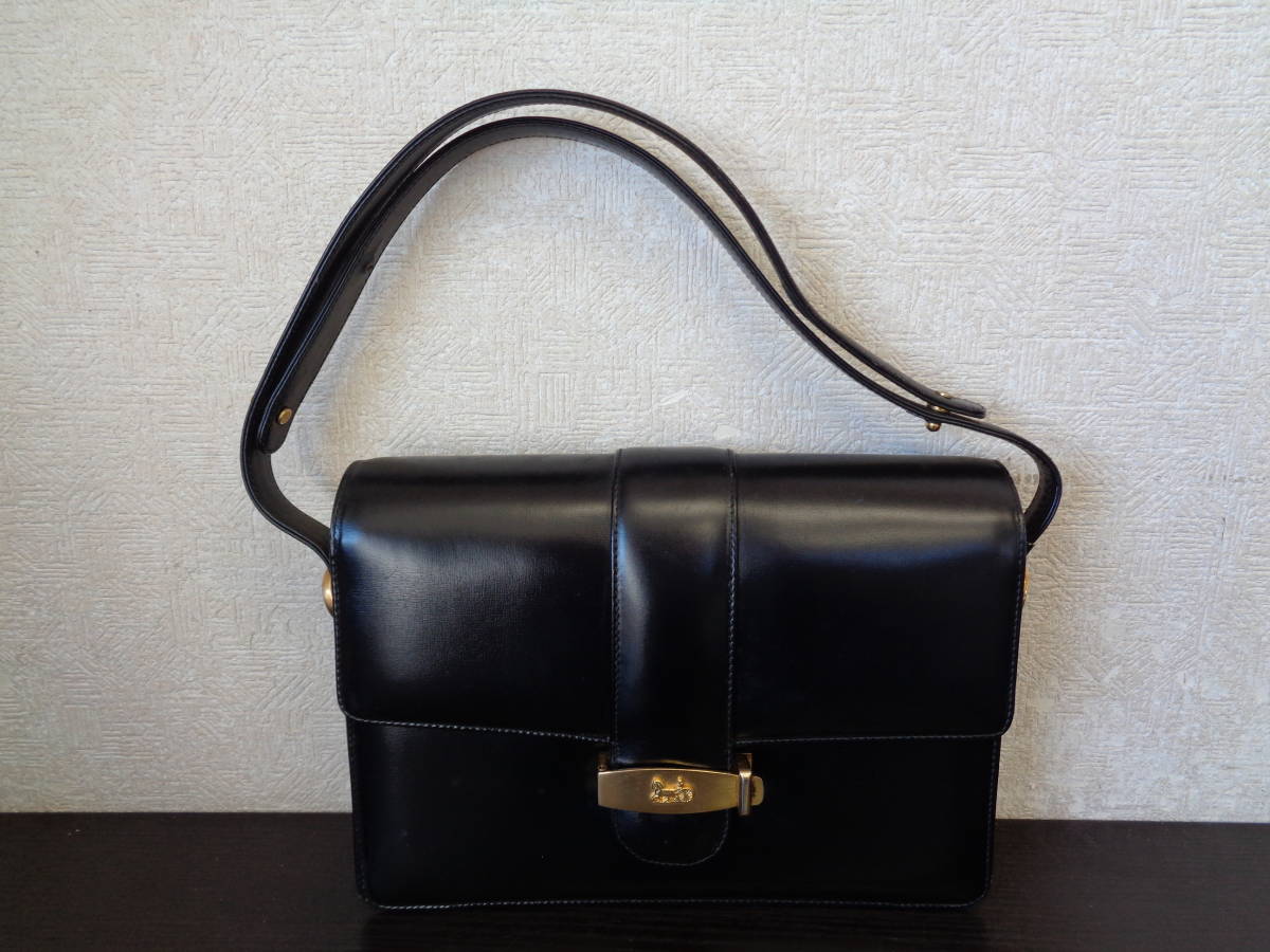 CELINE セリーヌ ショルダーバッグ ブラック 馬車金具 レザー 中古品 管理ZI-43-80
