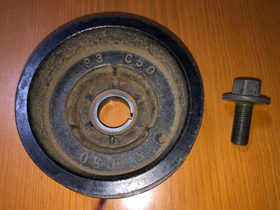 ジムニーJA11 AT車　　クランクプーリ-　F6A 中古品