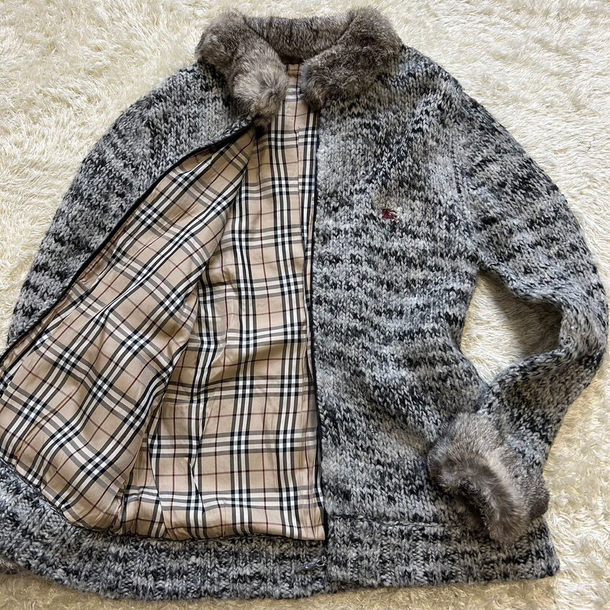BURBERRY BLACK LABEL ニットブルゾン グレー ラビットファー 商品の