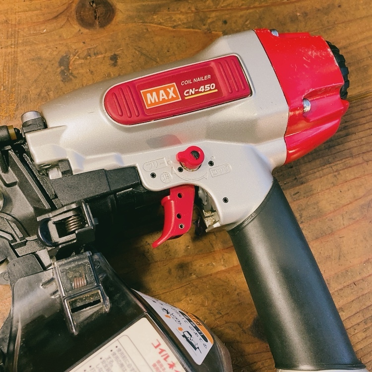 動作良好 送料無料 MAX マックス 常圧 50mm コイルネイラ 釘打ち 動作良好 送料無料 MAX マックス 常圧 50mm コイルネイラ 釘打ち