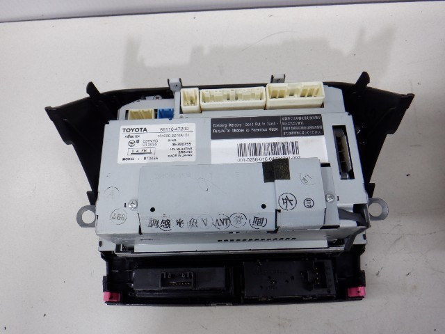 ○トヨタ プリウス NHW20 純正 HDDマルチナビモニター 86110-47200