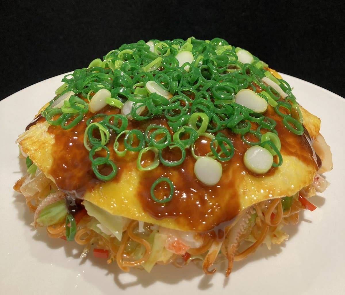 食品サンプル　広島風お好み焼き