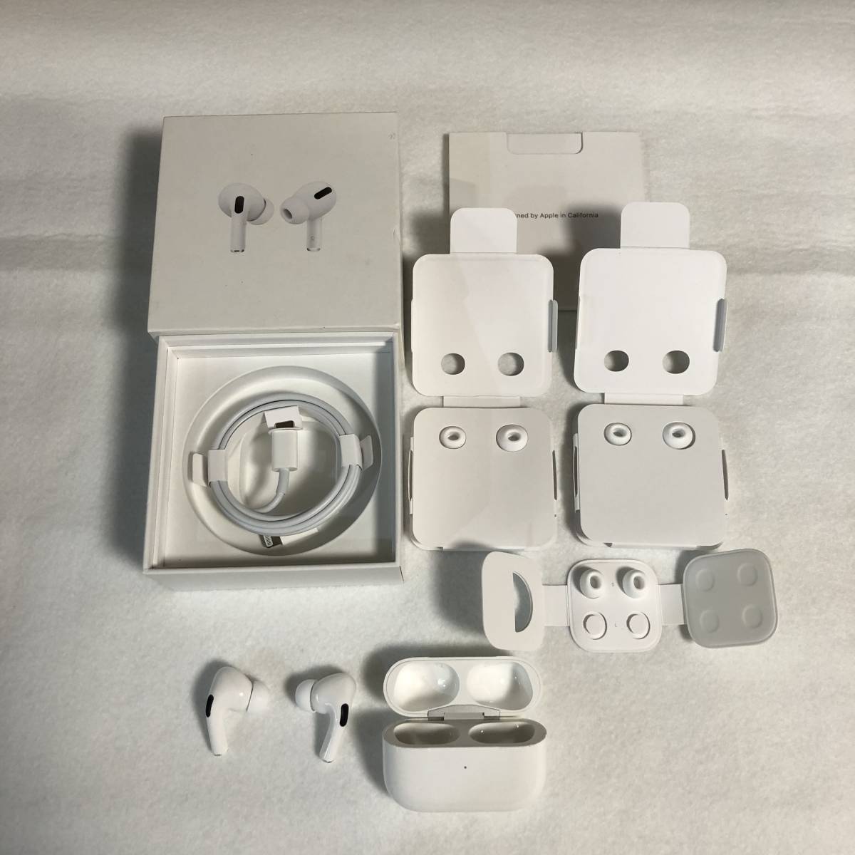 【中古】AirPods Pro（2019） MWP22J/A★予備イヤーチップ付き　02185N
