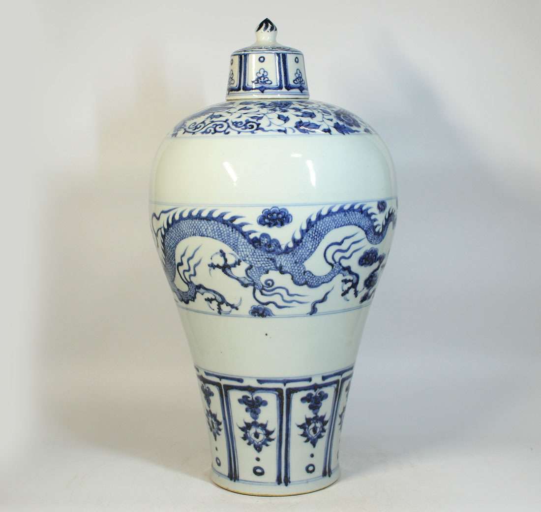 銘品 官窯景徳鎮窯染付龍図大梅瓶・元時代 中国古玩 中国美術品 景徳鎮