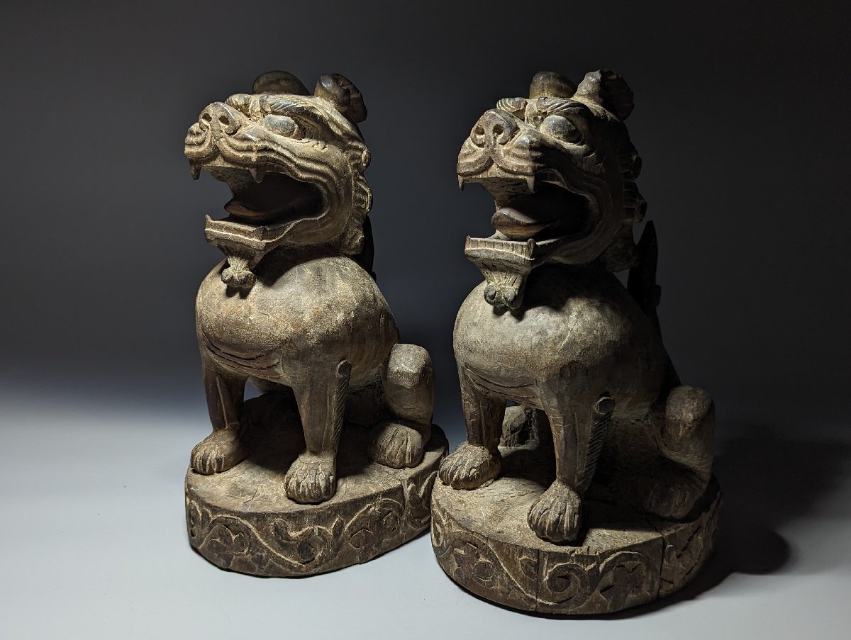 木製獅子像 ペア 彫刻装飾品