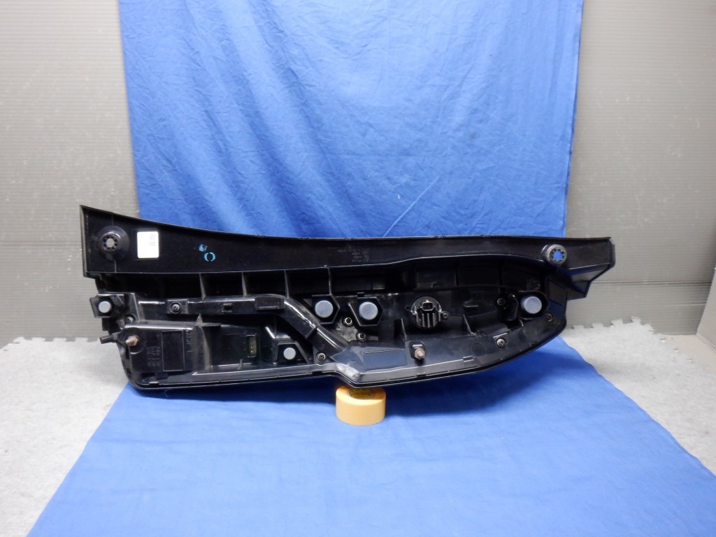 ホンダ☆N-BOX カスタムJF3-JF4左LEDテールランプ純正中古品ICHIKOH D186