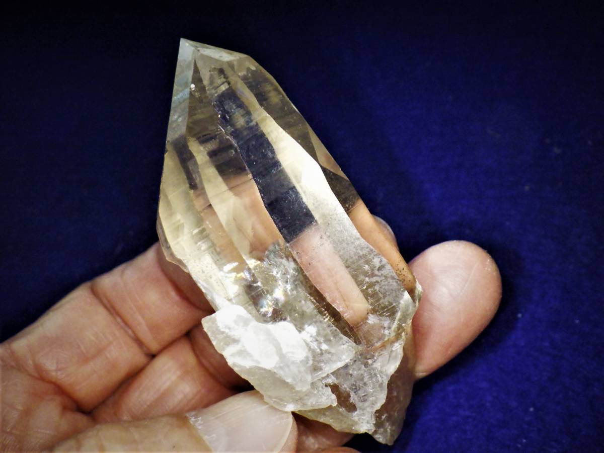 国産鉱物 山梨県黒平 煙水晶(原石)｜売買されたオークション情報 