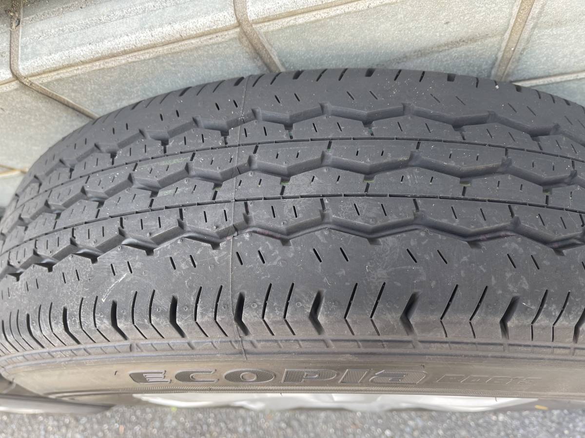 ハイエース200系7型新車外し純正ホイールタイヤホイールカバー4本 
