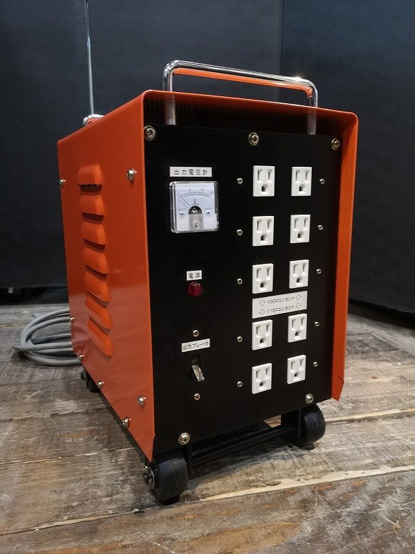 SUZUKID STH-312A 3kVA 変圧器 STU-312 100V/200V/昇圧/降圧兼用 