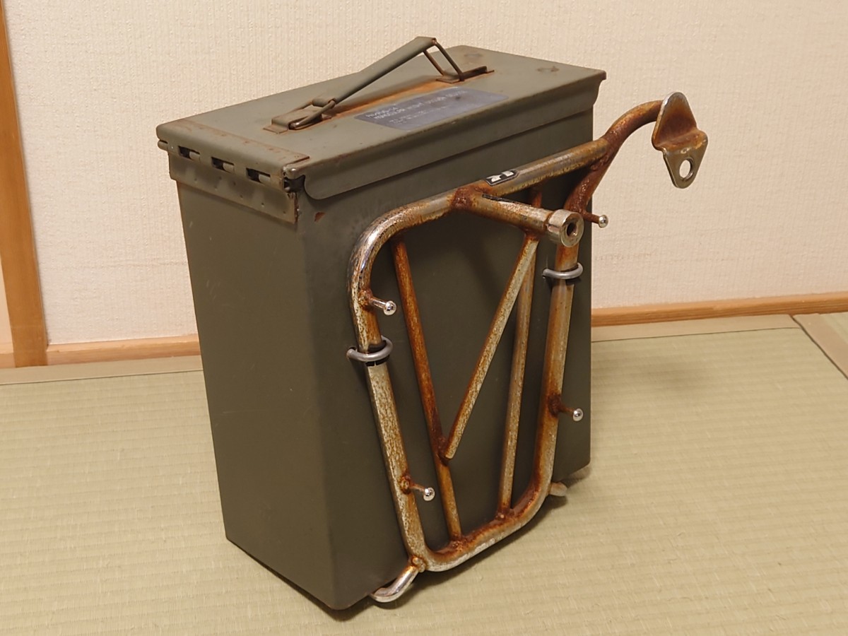 カワサキ W650 のぞかせる 純正オプション パニアケース