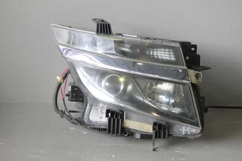 52 エルグランド ハイウェイスター 前期 (TE52 E52)H.22 右