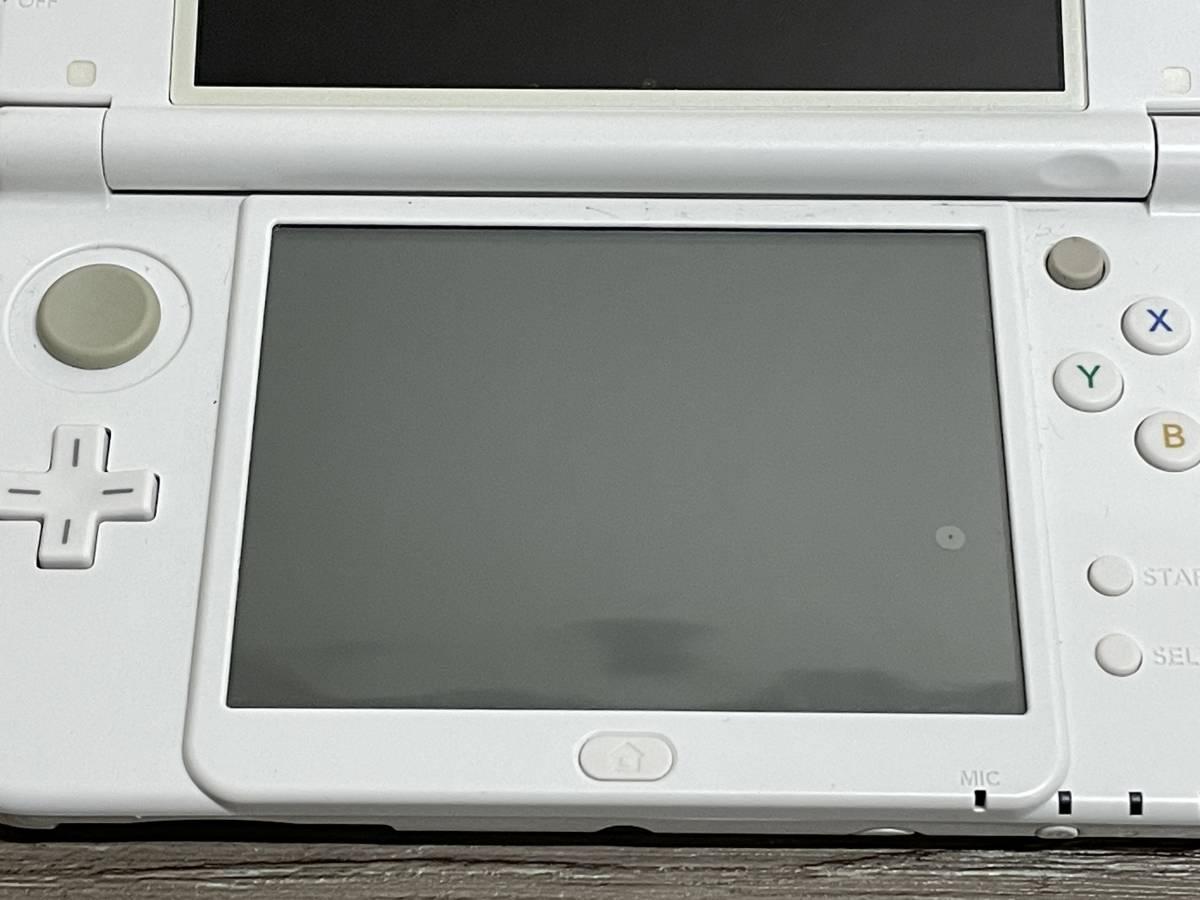 本体 New3DSLL パールホワイト B 焦げ臭