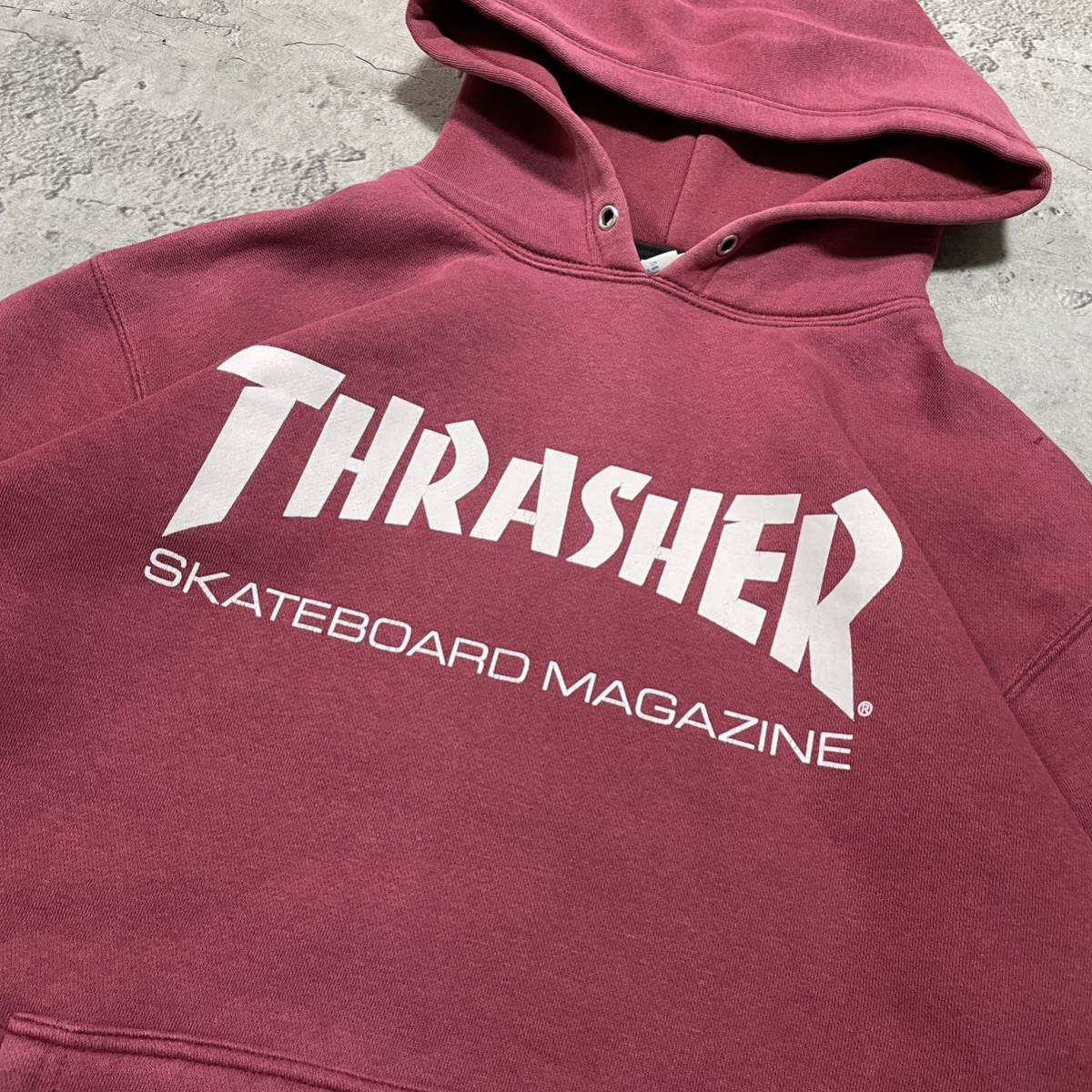 THRASHER フーディー 赤 Lサイズ