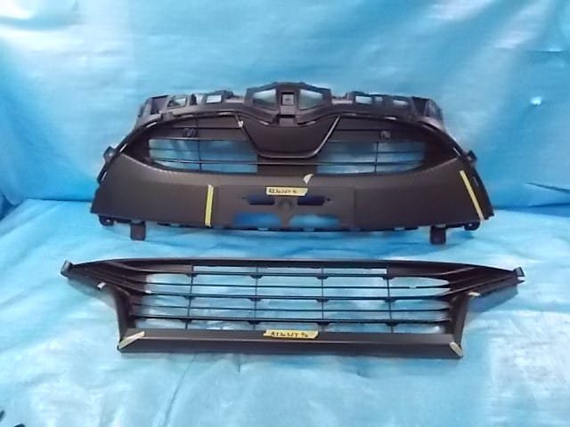 ヤリス KSP210 MXPH10 純正 フロントバンパー トヨタ MXPA10