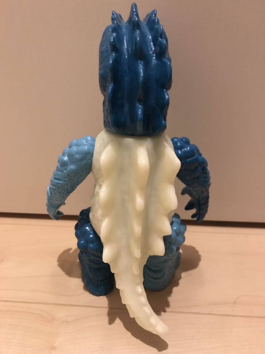 ピーポーピーポー キョウアクザウルス 宇宙怪獣ゾロン ソフビ kktoy