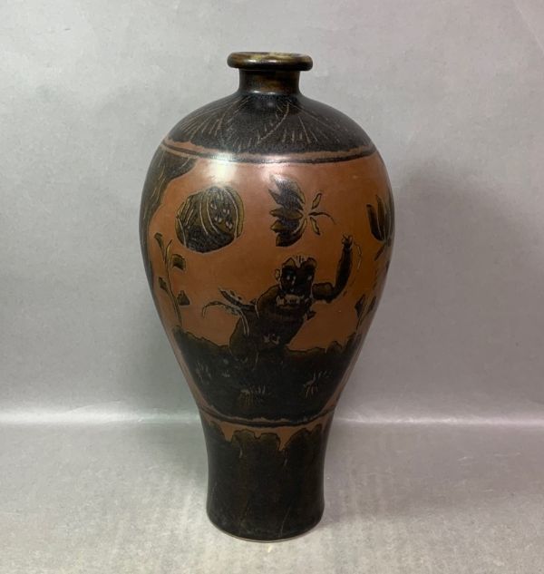 【伊】茶釉人物図瓶　(亮230218)　(宋代　磁州窯　汝窯　官窯　定窯　鈞窯　哥窯　輝州窯　吉州窯　中国　古玩　五大名窯)