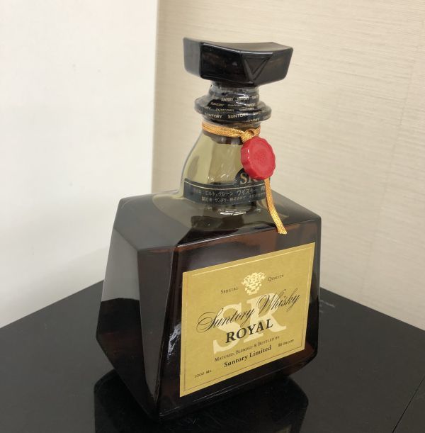 未開栓/長期保管品 SUNTORY ウイスキー ローヤル SR クイーンサイズ