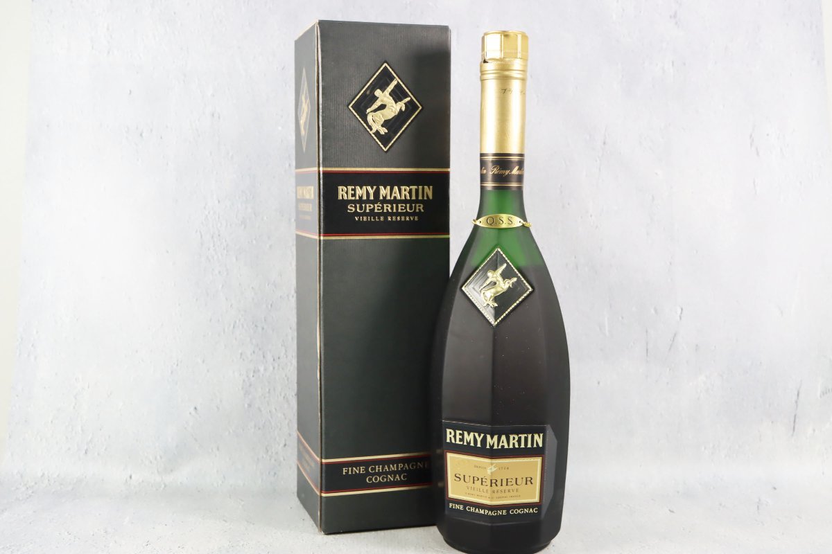 未開栓 REMY MARTIN SUPERRIEUR 700ml 40% ブランデー コニャック