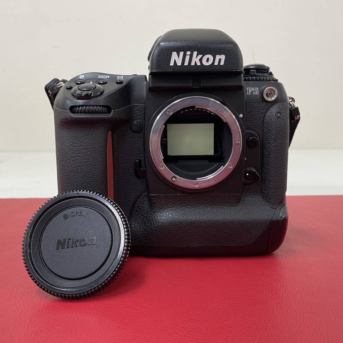 ◇ジャンク【Nikon ニコン】F5 フィルムカメラ ボディ + MF-27 データ