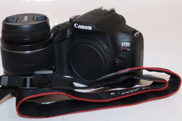 【No.03-061】カメラ【Canon キャノン EOS Kiss X90】