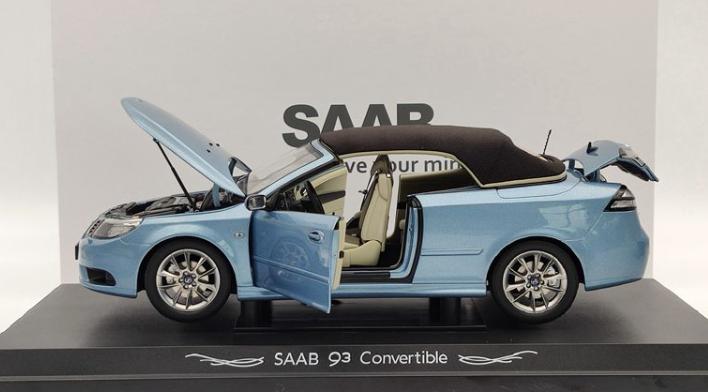 1/18 サーブ SAAB 9-3 Convercible 青 