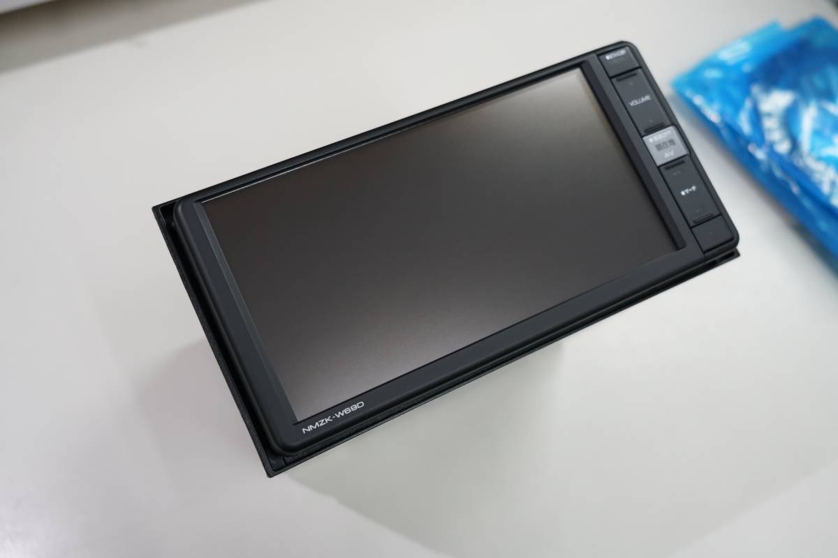 地図2022年度版 NMZK-W69D スバル純正ケンウッドカーナビ 未使用