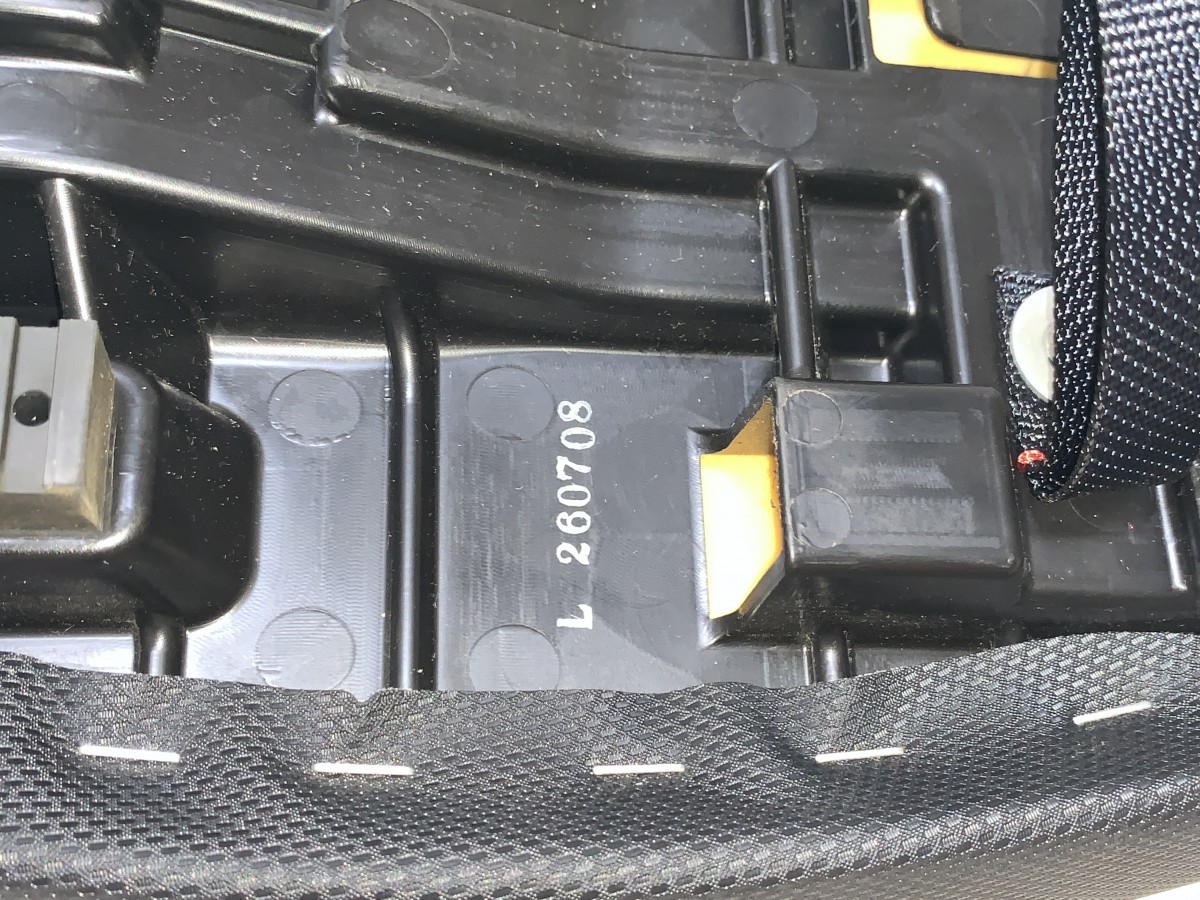 専用　2本セット SUZUKI（スズキ） 純正 シート S44H ② 新車外し美品 グラディウス400