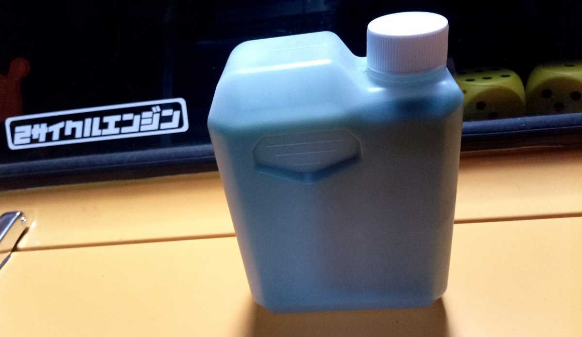 4月17日発送　ココナッツの香り　2サイクル　オイル　2スト　FD 1リッター　ＫＨ RZ GT380 SS マッハ　カワサキ　ヤマハ　スズキ　ホンダ