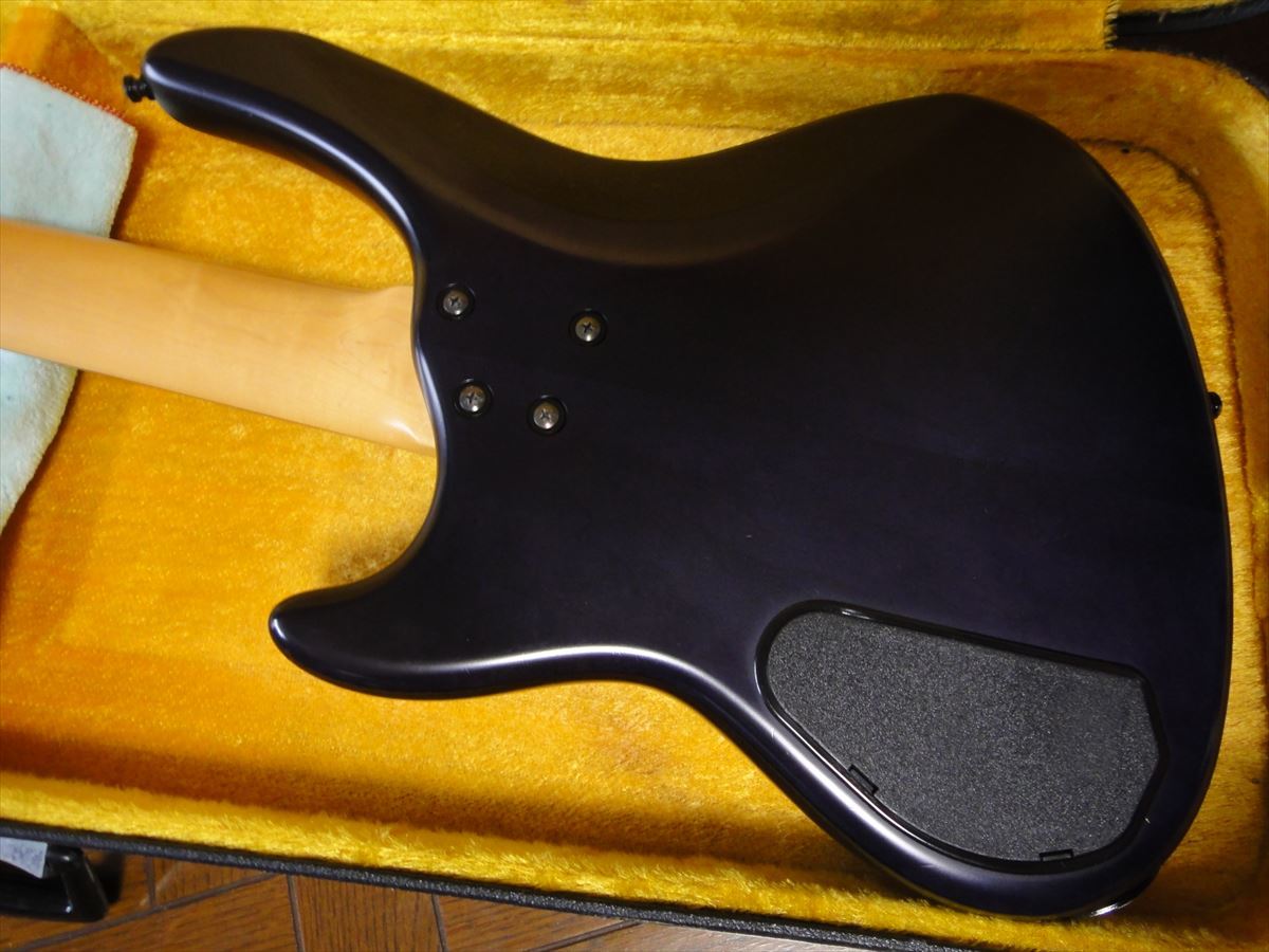 04005 - P-project ピープロジェクト PUM-5 5弦 エレキ ベース Basstec 