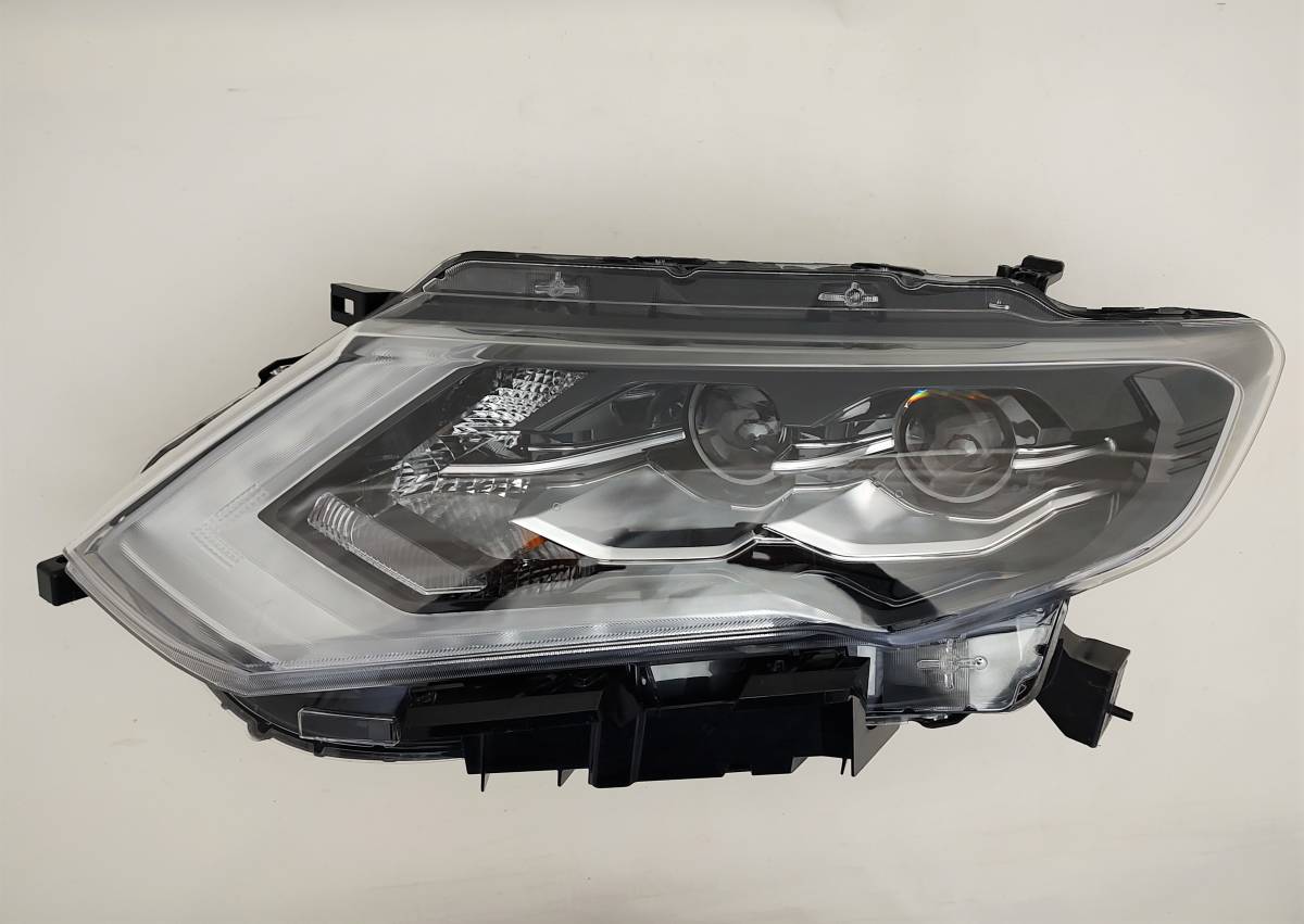 新作，お買い得 NISSAN エクストレイル T32 後期 左 ヘッドライト KOITO 100-23746 LED 左ライト W X-TRAIL 助手席側 NT32/HT32/HNT32(ヘッドライト)｜売買されたオークション情報、yahooの商品情報をアーカイブ公開 - オーク 日産用