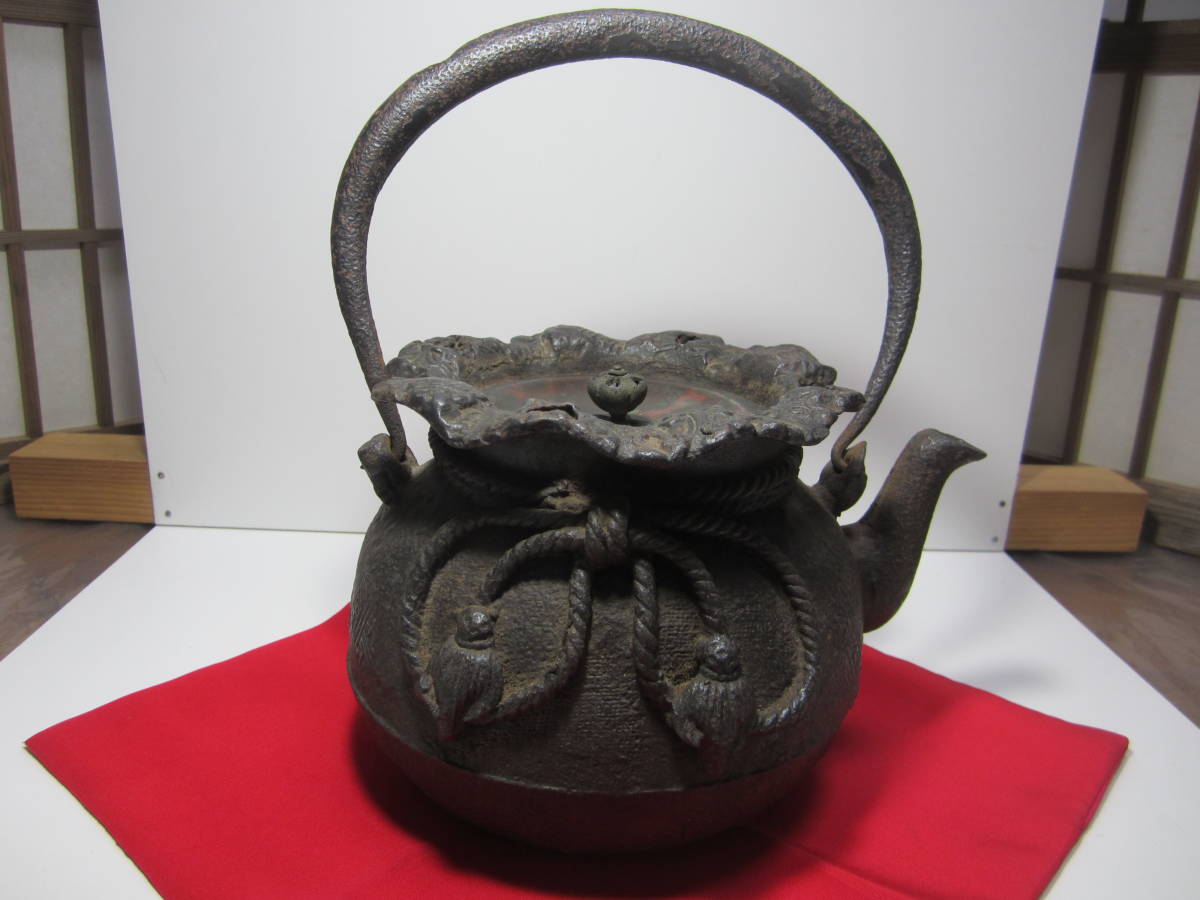 南部鉄器 南部鉄瓶 鉄瓶 – 2.0L 有限会社薫山工房 岩鋳 使うほど