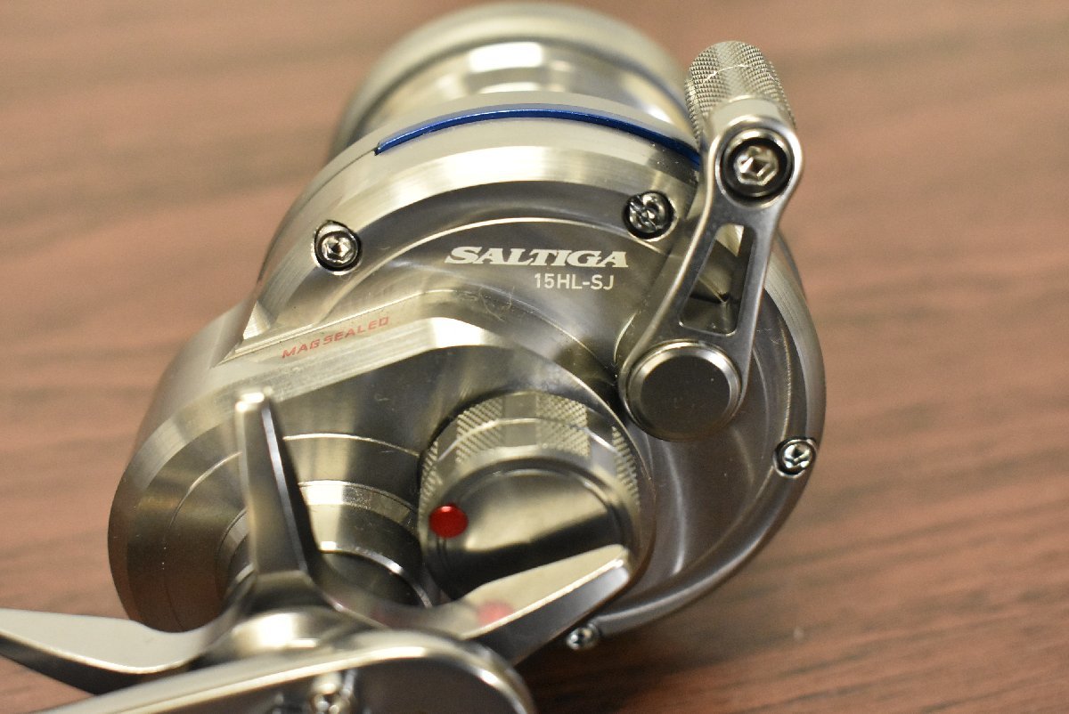 ダイワ SALTIGA 15 ベイトリール 未使用☆】ダイワ 15 ソルティガ 15HL-SJ DAIWA SALTIGA ベイトリール