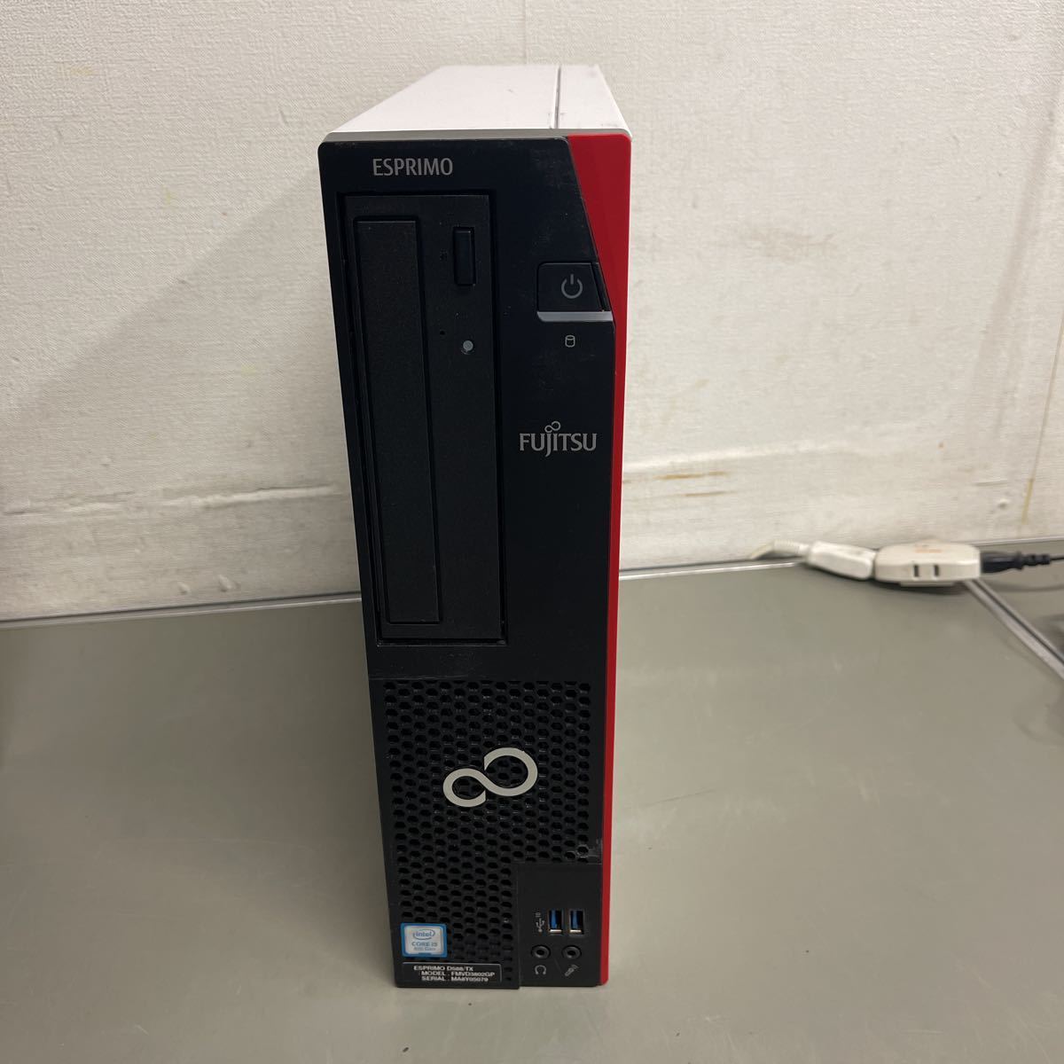 P7 富士通ESPRIMO D588/TX FMVD3802GP Core i5-8500 8GB(パソコン単体