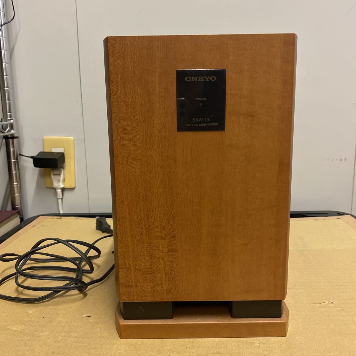 ONKYO SKW-10 パワードサブウーファー 本体 ONKYO SKW-10 アンプ内蔵サブウーファー 40W サブウーファー - : Yahoo