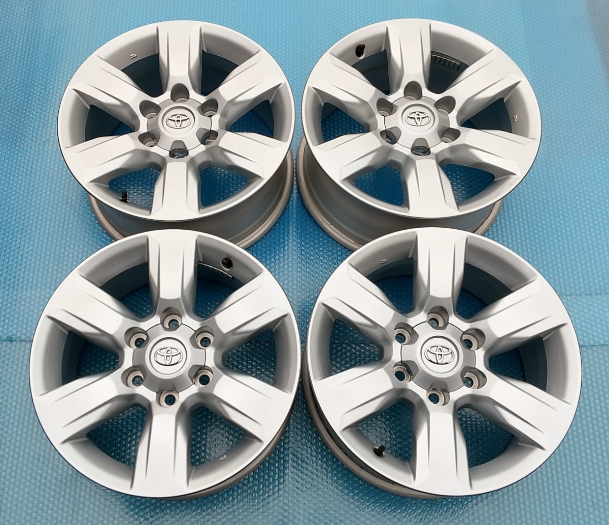 送料無料・税込み】150プラド純正17in7.5J+25 6穴PCD139.7 サーフetc