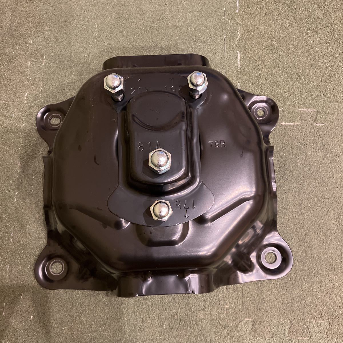 新車外し！ジムニーシエラ JB74W スペアタイヤブラケット☆背面タイヤ