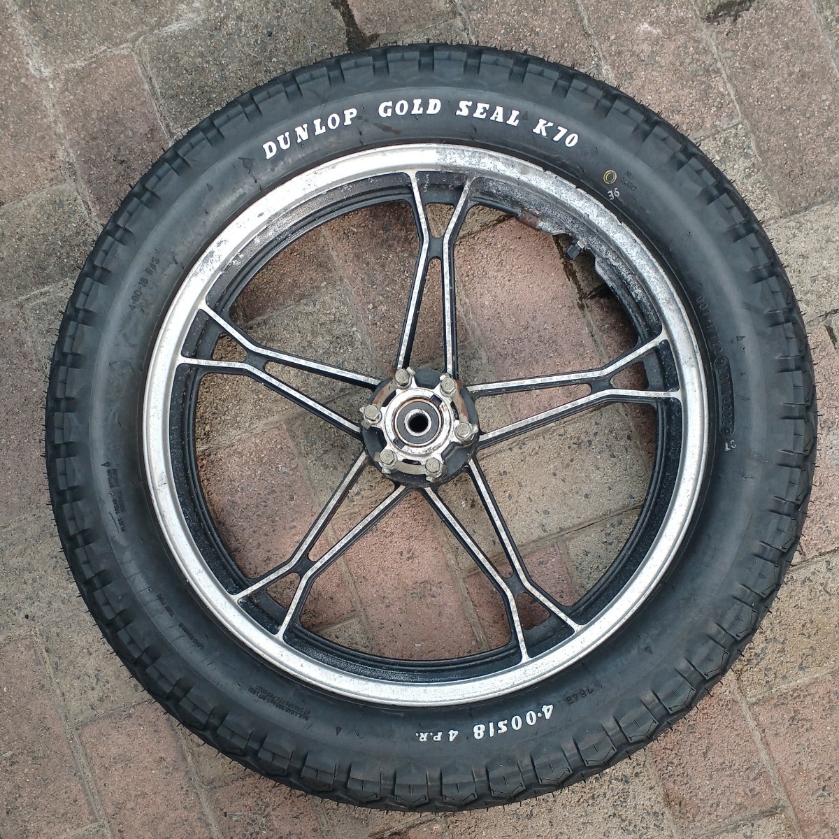 GSX250L フロントホイール タイヤセット タイヤ、チューブは新品同様 