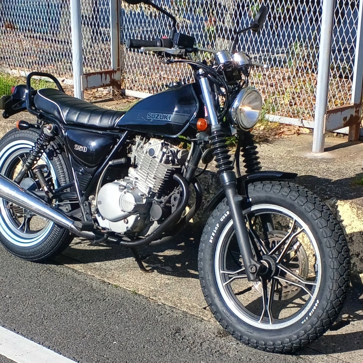 GSX250L フロントホイール タイヤセット タイヤ、チューブは新品同様