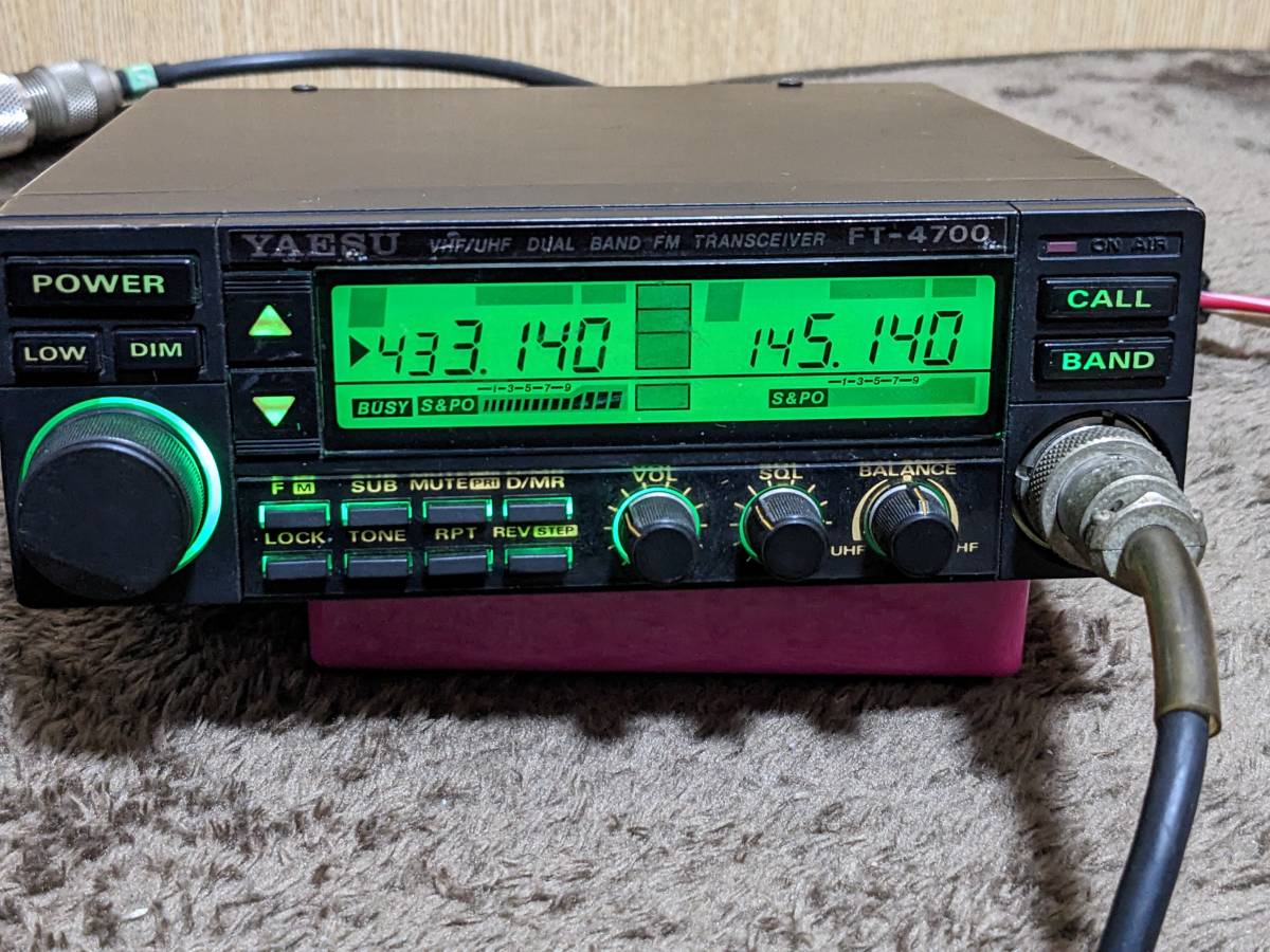 YAESU FT-4700 144/430M DUAL BAND FMトランシーバー マイク、 DC