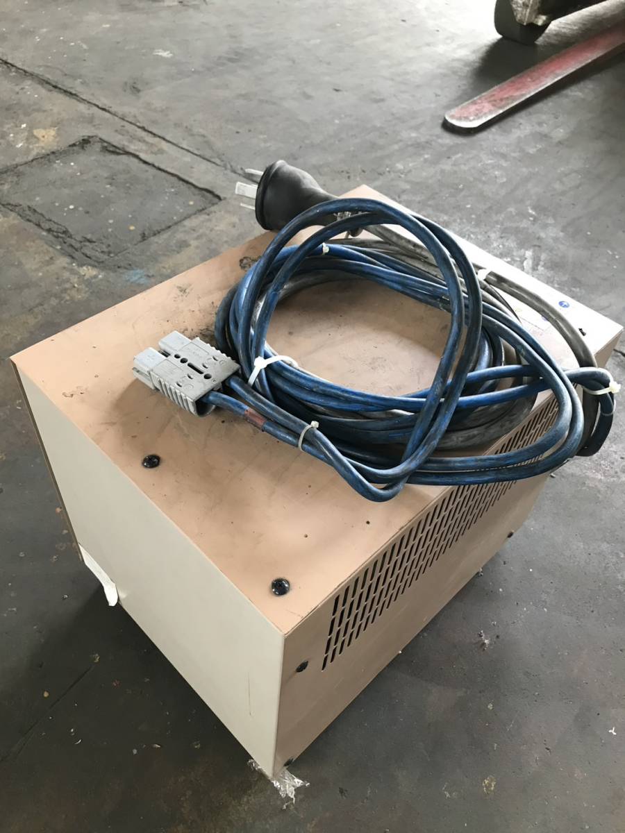GSユアサ 48V用 外部充電器 バッテリーリーチ カウンター