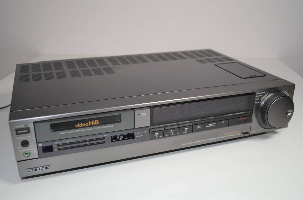 ジャンク / SONY / EV-S900 / Hi8ビデオカセットレコーダー / 通電OK / パーツ取り EV-S900 SONY Hi8 カセット レコーダー 映像